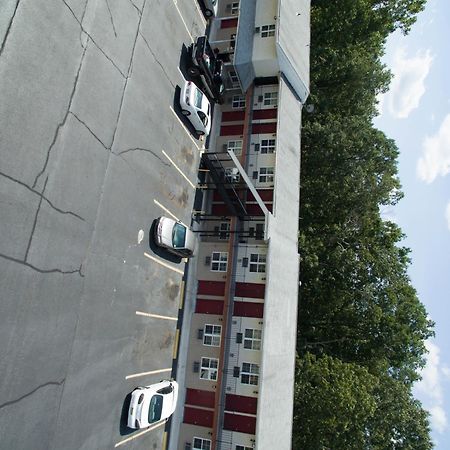 Red Carpet Inn Berlin Exterior photo