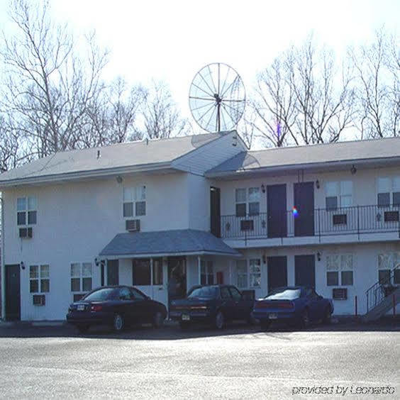 Red Carpet Inn Berlin Exterior photo