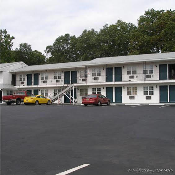 Red Carpet Inn Berlin Exterior photo